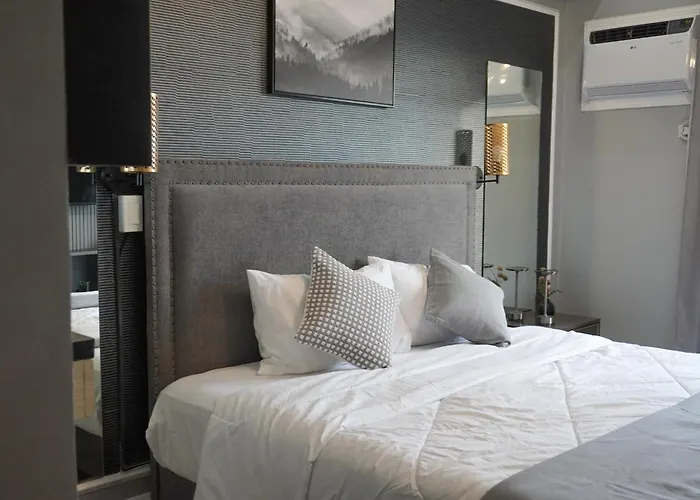 Aparthotel Modern Cozy With Balcony
