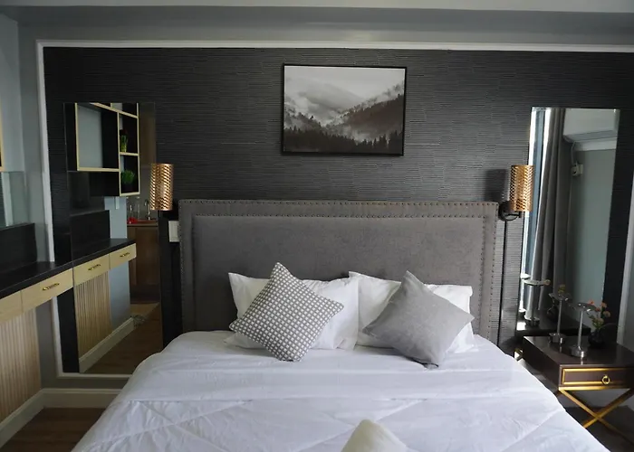 Modern Cozy With Balcony Aparthotel *